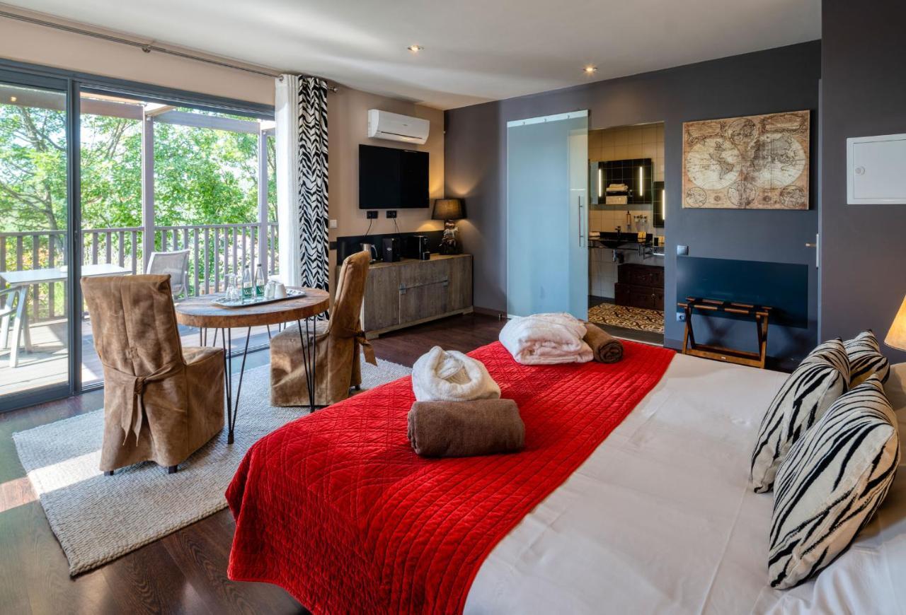 Domaine De Chalveches Hotel Spa 4* Faugeres  Ngoại thất bức ảnh