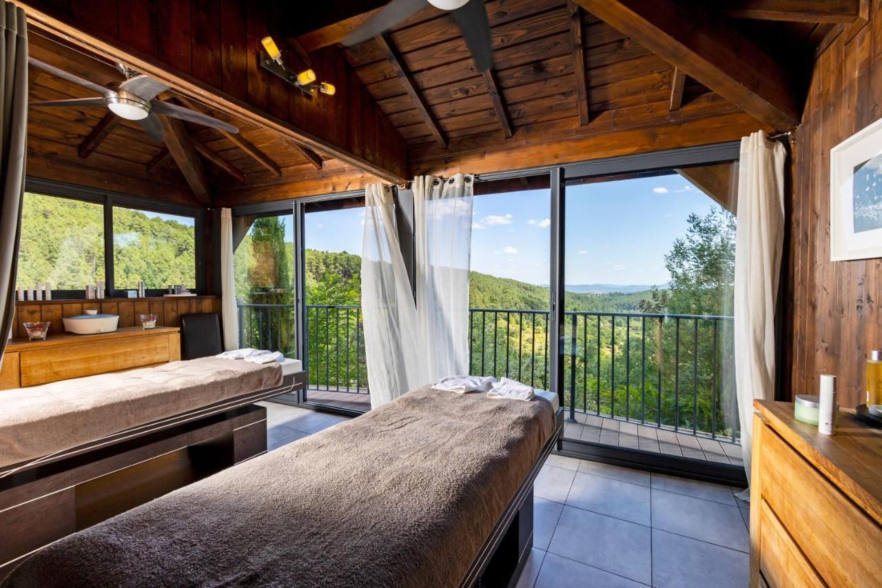 Domaine De Chalveches Hotel Spa 4* Faugeres  Ngoại thất bức ảnh